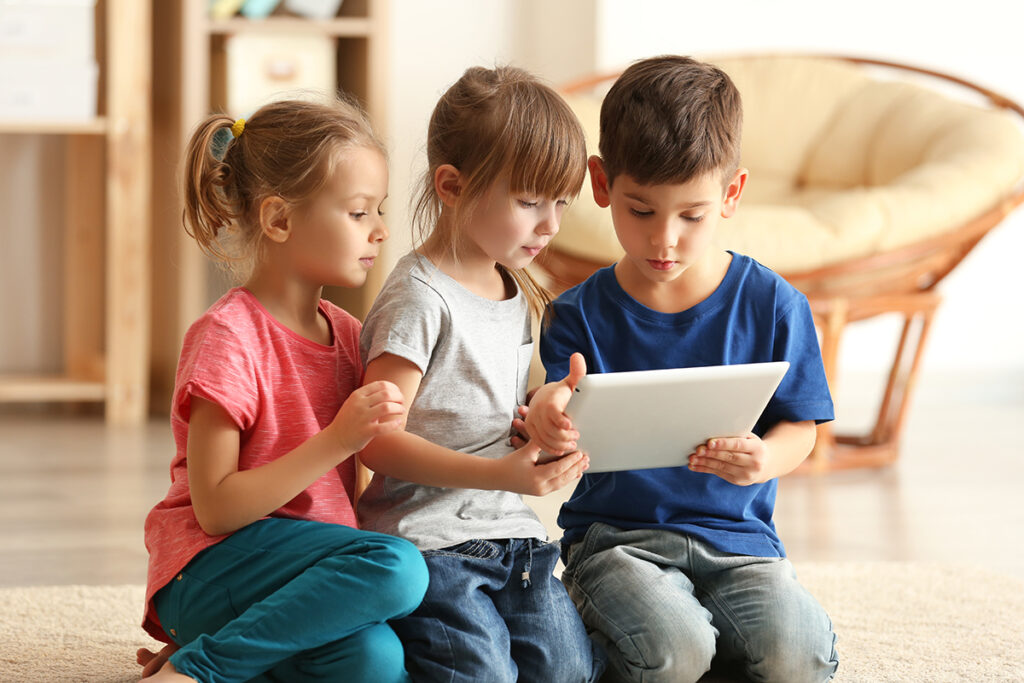 kids using kids tablet,best children's learning tablets.